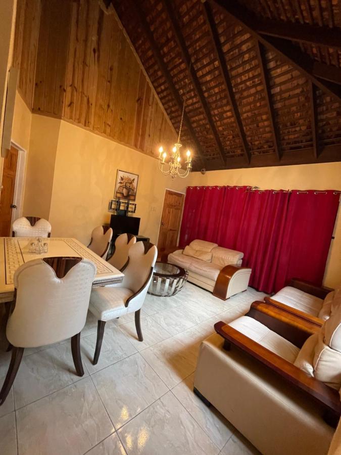 Hotel Peaceful Palms Montego Bay Exterior foto