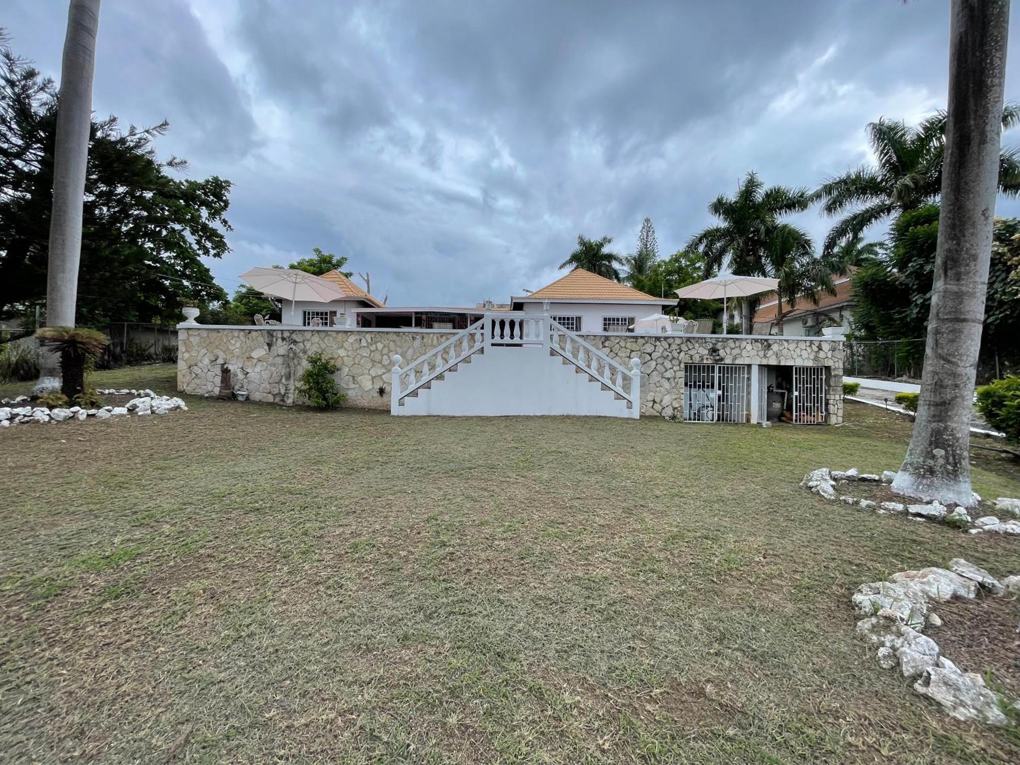 Hotel Peaceful Palms Montego Bay Exterior foto